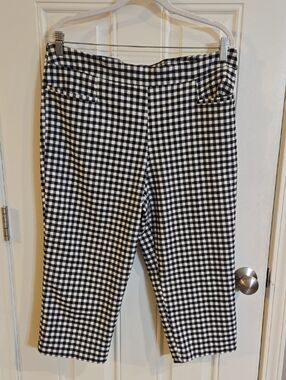 Time and Tru Black and White Gingham Pants